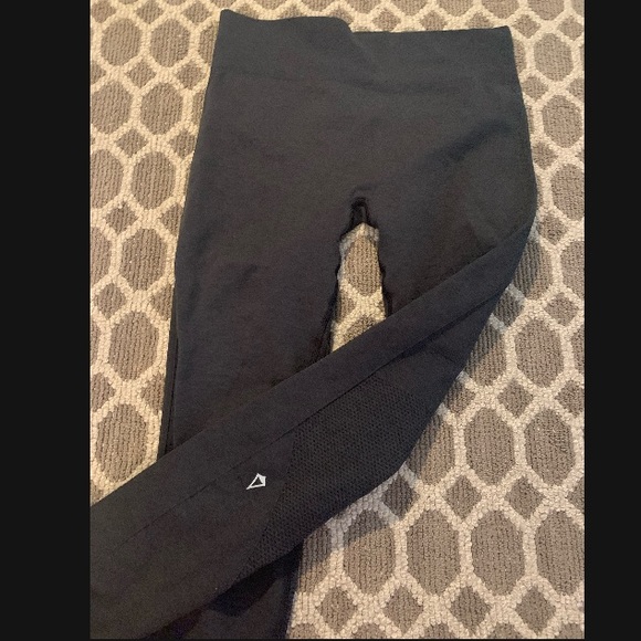 Ivivva black leggings - Picture 3 of 3